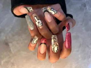 ネイル ✴︎ Delightのネイルデザイン