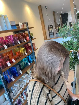 ミディアム 希優🌺ソムリエ /ブリーチ/カットのヘアスタイル