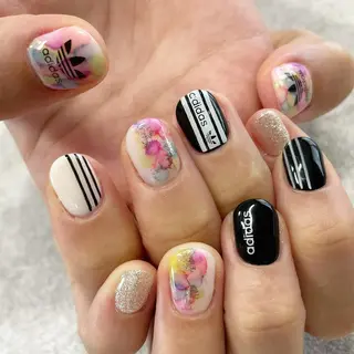 ネイル 東 千夏のネイルデザイン