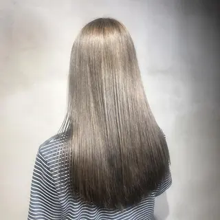 ロング SALOWIN池袋店 🌿harukaのヘアスタイル