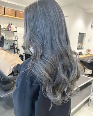 ロング カラー JIL BLAN 京都所属・RU RIのヘアスタイル