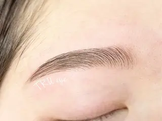 アイブロウ TRUNAIL&EYE所属・中島 咲実のマツエク・マツパデザイン