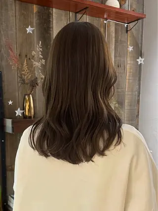 セミロング カラー 暖色カラー/レイヤー 🌙 オノユリカのヘアスタイル