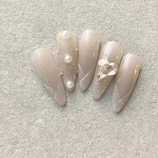 ネイル Ray. ／綺麗目ニュアンスのネイルデザイン