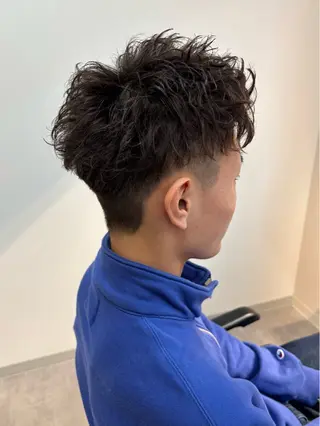 メンズ フェザーパーマ/韓国 /メンズカット/保立のヘアスタイル
