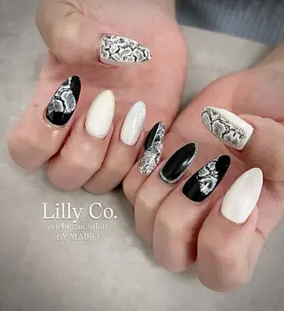 ネイル Lilly Co.のネイルデザイン