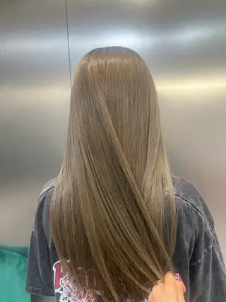 ロング Elsa the leap元町店所属・Elsa アヤカのヘアスタイル