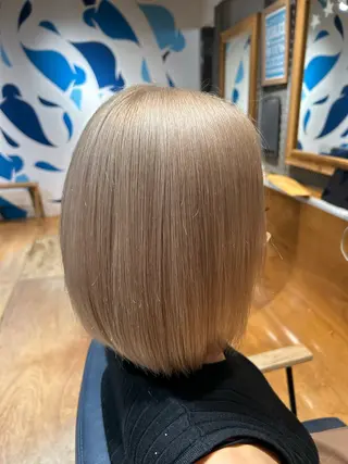 ショート カラー aDALil川越 ⭐️Arisaのヘアスタイル