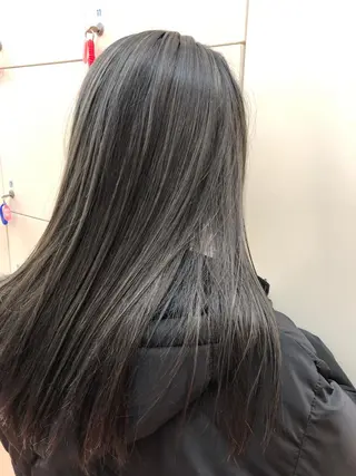 ロング カラー ショート 嶋津祥希のヘアスタイル