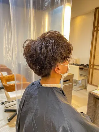 パーマ メンズ スパイラル波巻き パーマ井本汰壱のヘアスタイル