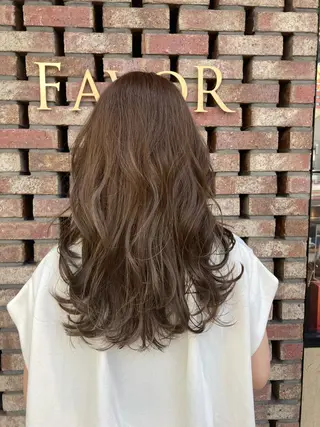 ロング 馬場 百合恵のヘアスタイル