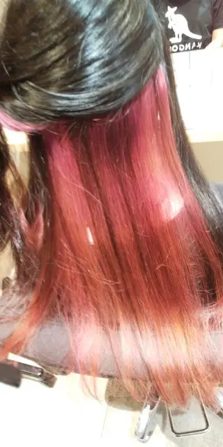 カラー Confamille 　のヘアスタイル