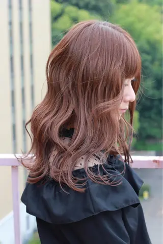 ロング カラー Viage （ビアージュ）のヘアスタイル