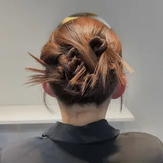 ミディアム カラー ヘアアレンジ 韓国ヘア×髪質 改善🇰🇷シオリのヘアスタイル