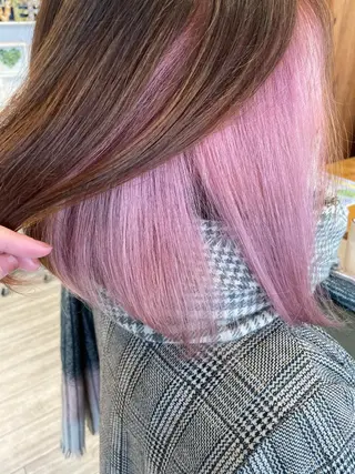 ミディアム カラー SALOWIN池袋East店3F所属・インナーカラー 推し ブリーチ 髪質改善のヘアスタイル