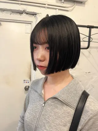 ショート ✴︎UNU ✴︎モエカのヘアスタイル