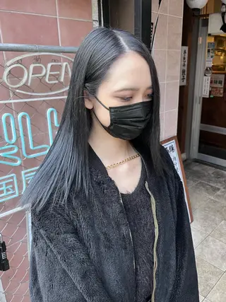 カラー KANA🎀韓国 🇰🇷ハイライトのヘアスタイル