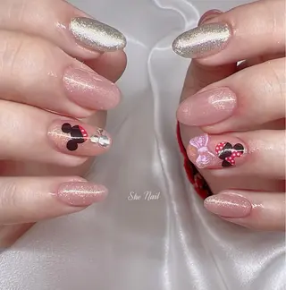 ネイル She   Nail所属・ISA_ BELLAのネイルデザイン