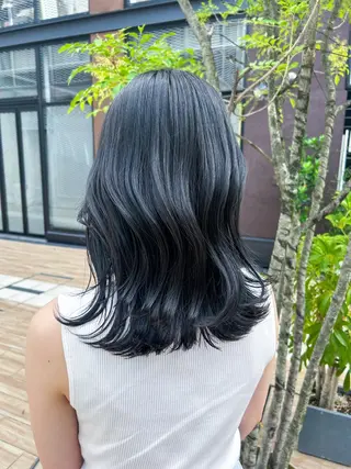 ロング カラー ヘアアレンジ yuka .のヘアスタイル