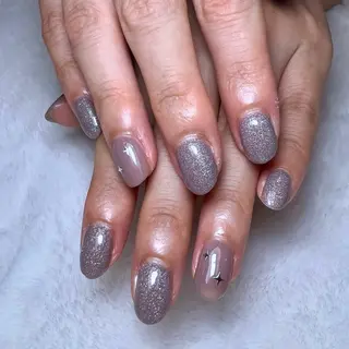 ネイル share所属・. yurieのネイルデザイン