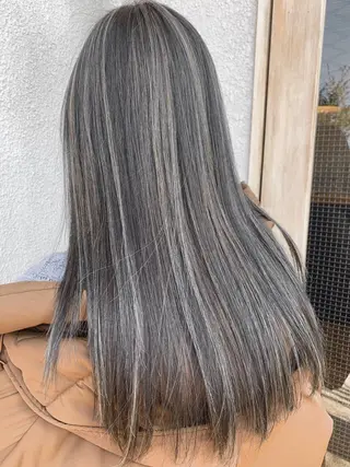 ロング 幡野 葵のヘアスタイル