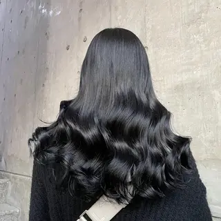 カラー 🩶透髪×モテ髪🩶 池袋SHE🏹🩶のヘアスタイル