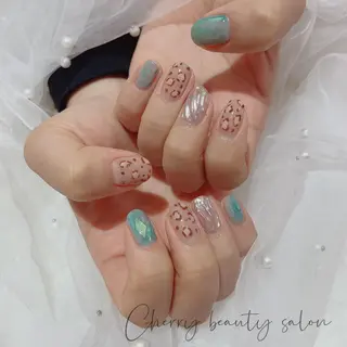 ネイル SAKURA 🍒のネイルデザイン