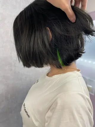 ショート カラー オフホワイトアンドなんば所属・福西 洋斗のヘアスタイル