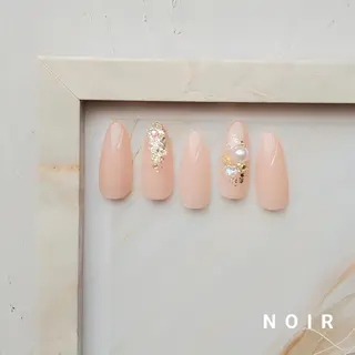 ネイル NOIR所属・NOIR 長谷川のネイルデザイン