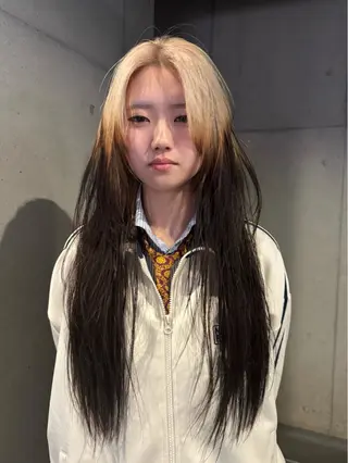 ロング カラー だいち/ハイトーン/ デザインカラーのヘアスタイル