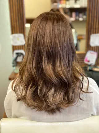 ミディアム カラー ヘアアレンジ 加藤 瑠美のヘアスタイル