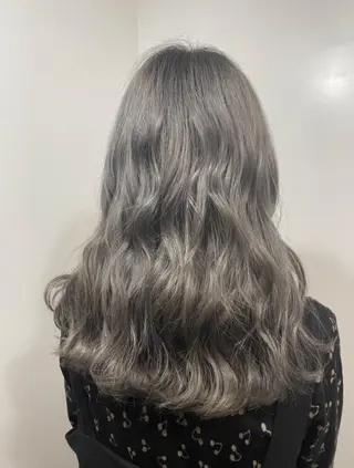 セミロング ブリーチ毛対応酸性 ストレート🌈サキのヘアスタイル