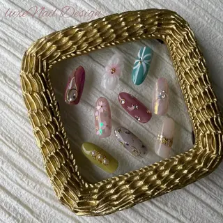 ネイル luxe NailDesignのネイルデザイン
