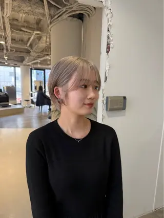 ショート Shion/ レイヤー/髪質改善のヘアスタイル