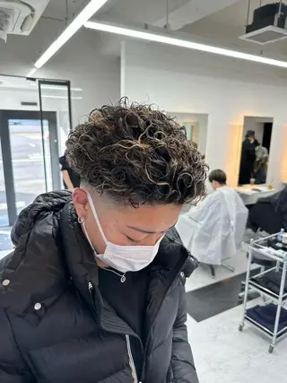 ショート カラー パーマ メンズ 𝐑𝐲𝐮𝐤𝐢 【店長】ALEAPのヘアスタイル