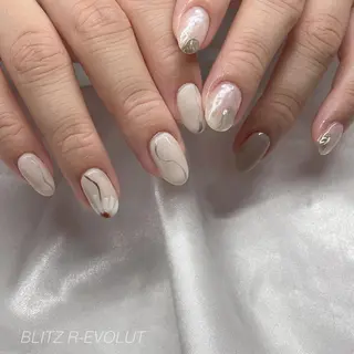 ネイル ☁️BLITZ 🎀笠原雪音🎀のネイルデザイン