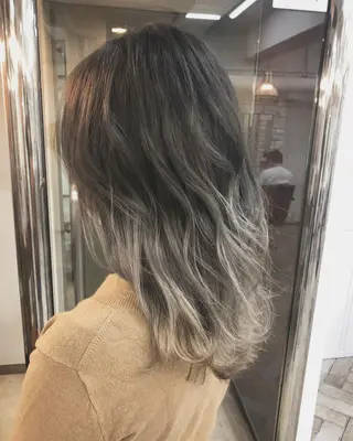 ミディアム ✨艶感/透け感✨Sherry所属・艶髪/ハイトーン Sherryのヘアスタイル