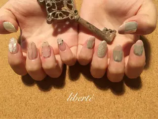 ネイル liberté (リベルテ)のネイルデザイン