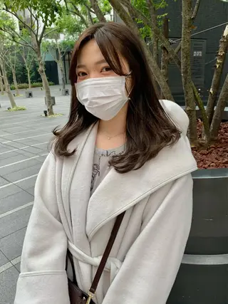 ミディアム カラー 柔らかブラウン/顔周 りレイヤー♡ユウシのヘアスタイル