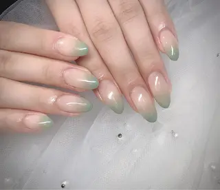 ネイル I-nailロング /ワンホン/キラキラのネイルデザイン