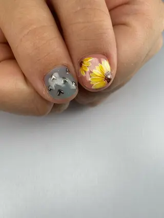 ネイル アトリエみかん所属・MIKA 🍊のネイルデザイン