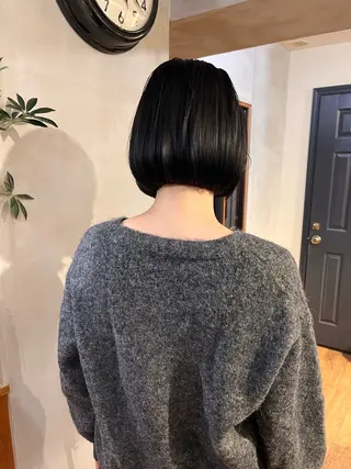 ショート カラー 上川 美幸のヘアスタイル