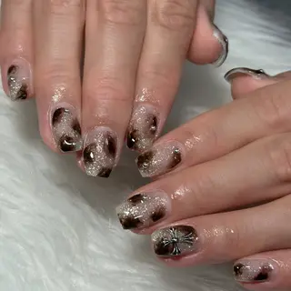 ネイル LAVISH nanamiのネイルデザイン