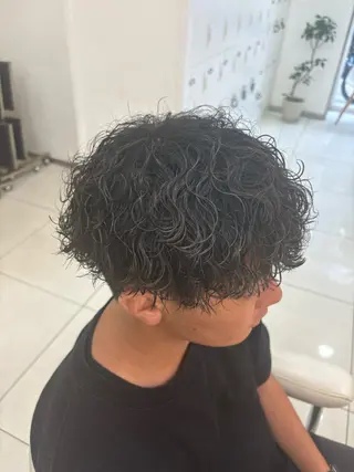 ショート パーマ メンズ 髪質改善/艶カラー/ メンズパーマ/鈴木のヘアスタイル