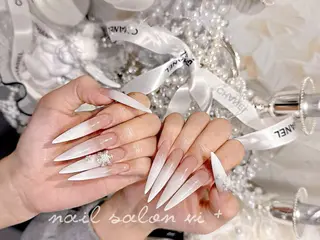 ネイル ✨Nailsalon Vi+✨のネイルデザイン