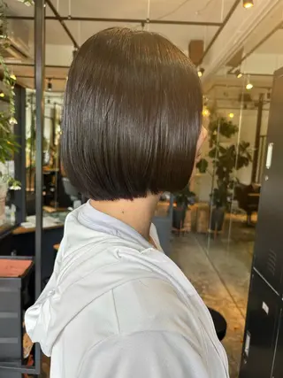 ミディアム FERIA桃山台🍑 𝕄𝕖𝕘𝕦のヘアスタイル