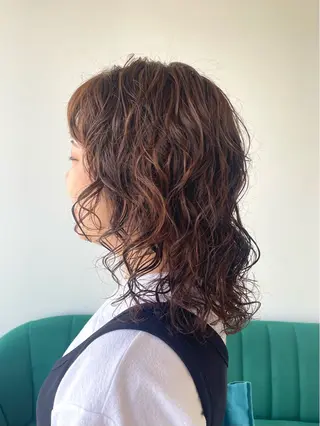 ミディアム カラー パーマ kitin  吉祥寺 山岸花のヘアスタイル