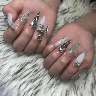 ネイル la vie  Luire所属・la vie Luire ｱｽｶのネイルデザイン