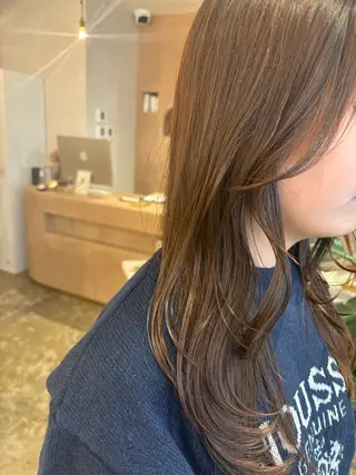 セミロング モエカ -YUCCA-のヘアスタイル