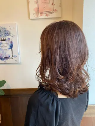 ミディアム reFREO所属・ダメージレスカラー 髪質改善reFREOのヘアスタイル